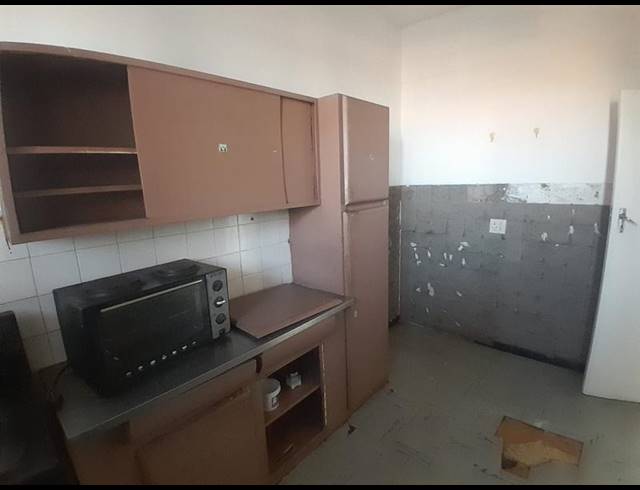 2 BEDROOM APARTMENT FOR SALE IN BEREA